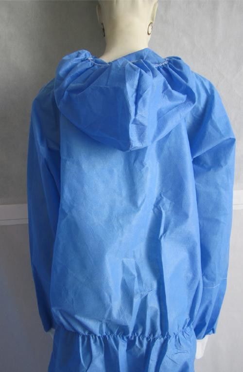 Costumes en plastique protecteurs résistants de plein produit chimique jetable de sécurité fournisseur